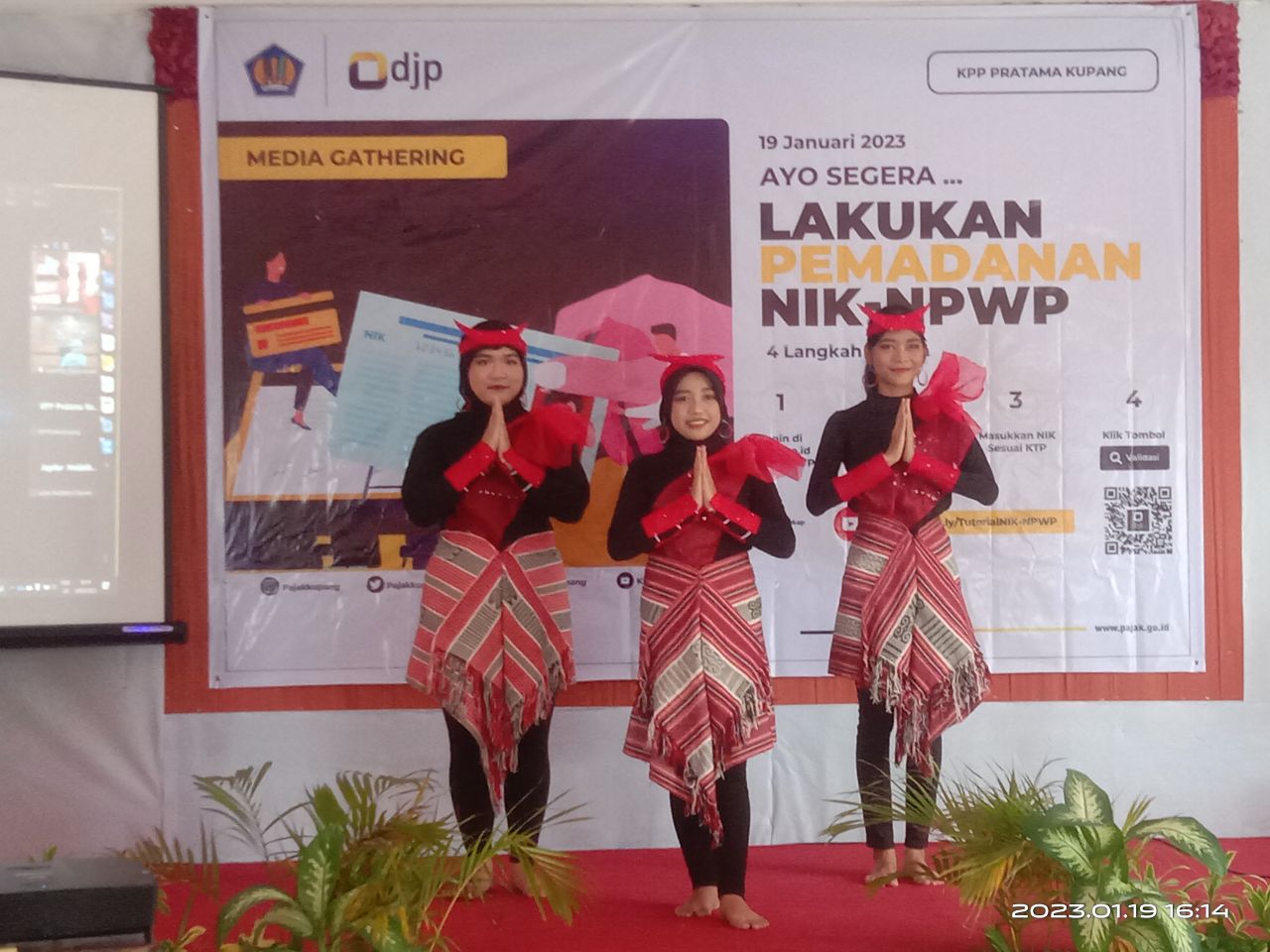 pajak13
